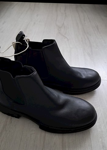 Siyah Deri Minimalist Stiletto Topuklu Bot - Görsel 2