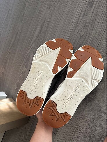 36,5 Beden kahverengi Renk Reebok Ayakkabı