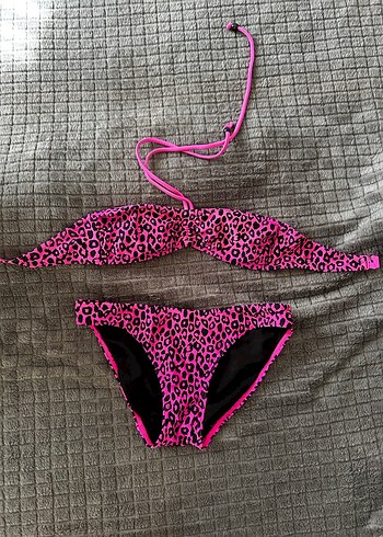Leopar Desenli Pembe İpli Bikini Takımı