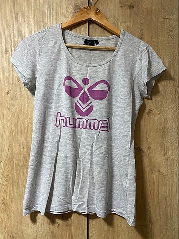 Hummel t-shirt