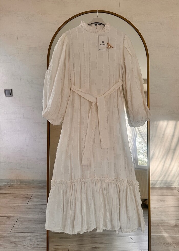 Beyaz elbise - Görsel 2