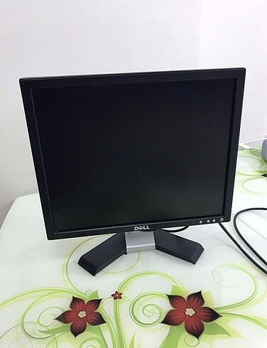 Dell manitör çalışıyor