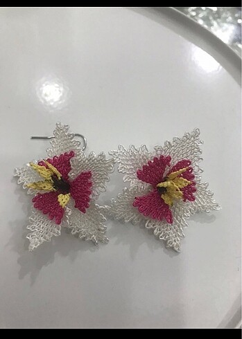 İğne oyası küpe