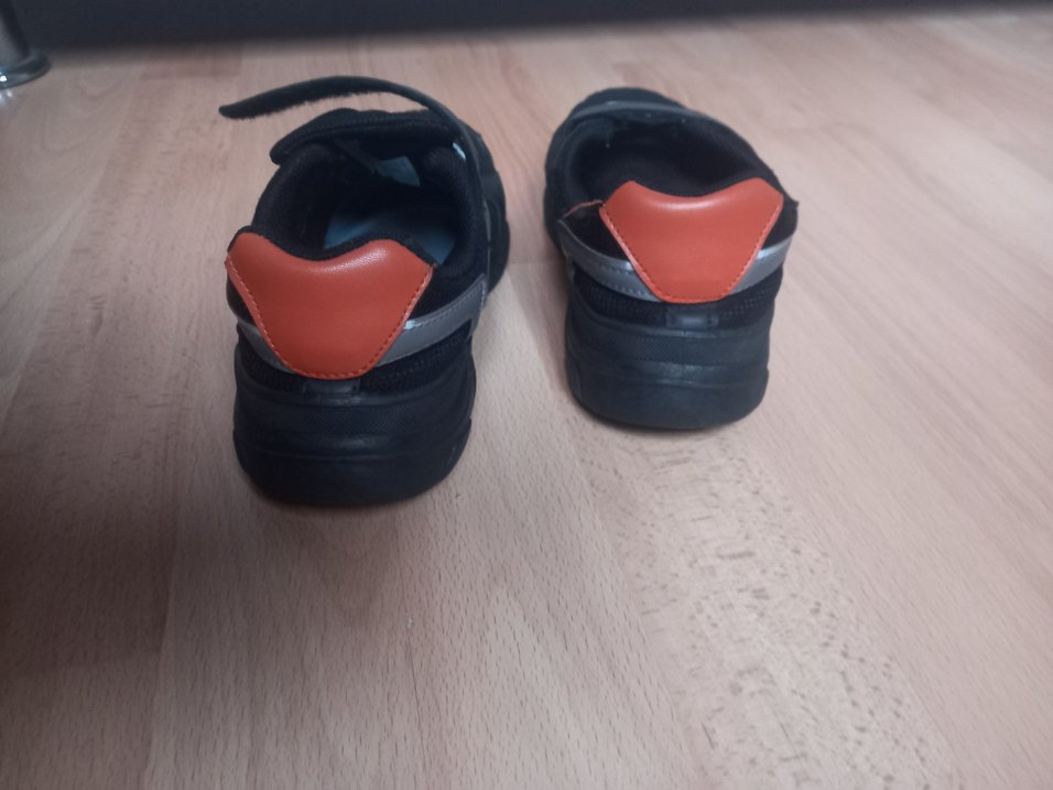 Erkek Çocuk Siyah Cırtlı Spor Ayakkabı - Görsel 3