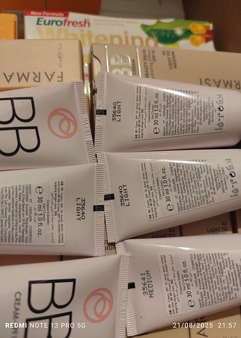 Oriflame OnColour Açık Ten BB Krem SPF 10