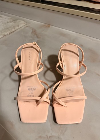 H&M Topuklu Sandalet