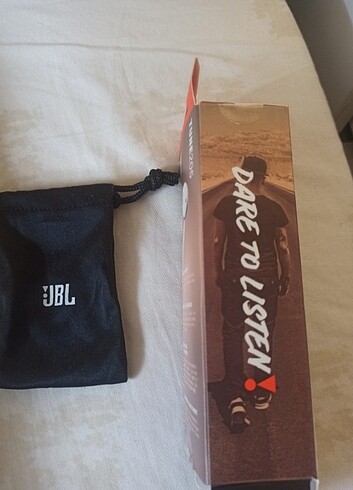 JBL Tune 205