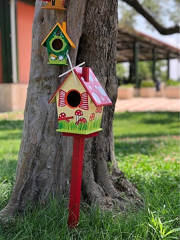 Kazıklı Kuş Evi Kuş Yuvası Bahçe Dekoru Bahçe Süsü