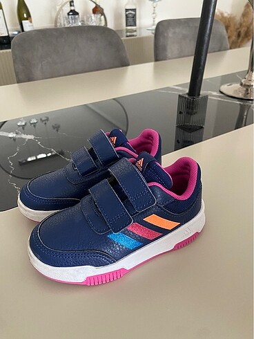 25 numara adidas spor ayakkabı