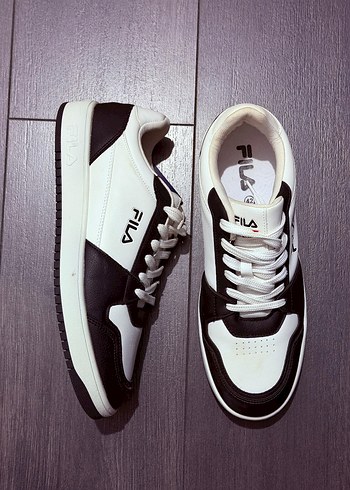 FILA Beyaz Siyah Erkek Spor Ayakkabı - Görsel 5