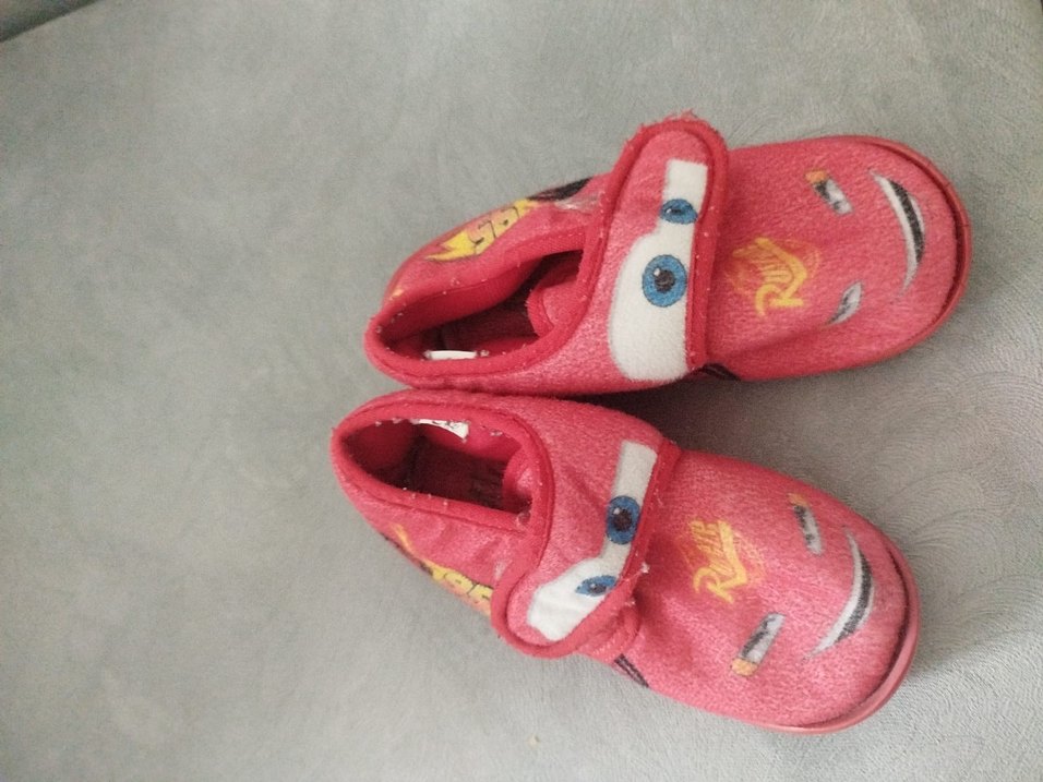 Pembe Nakışlı Erkek Çocuk Ev Terliği - Görsel 2