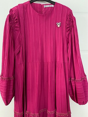 Pembe renk elbise