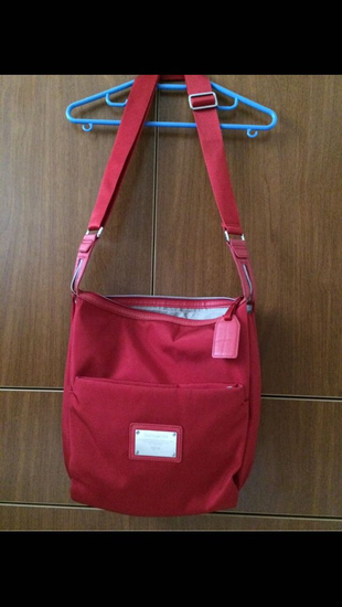 m Beden kırmızı Renk Seyahat çantası