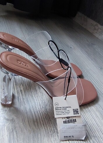 Zara Zara Kadın Şeffaf Topuklu Ayakkabı 7 cm Topuk