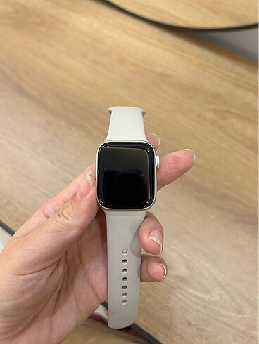 Apple Watch SE 2.nesil