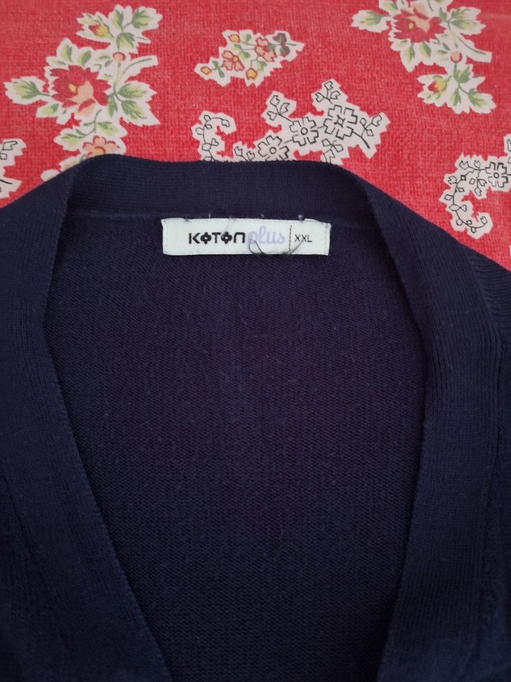 Uzun Kollu Lacivert Çizgili Kadın Hırka - Görsel 4