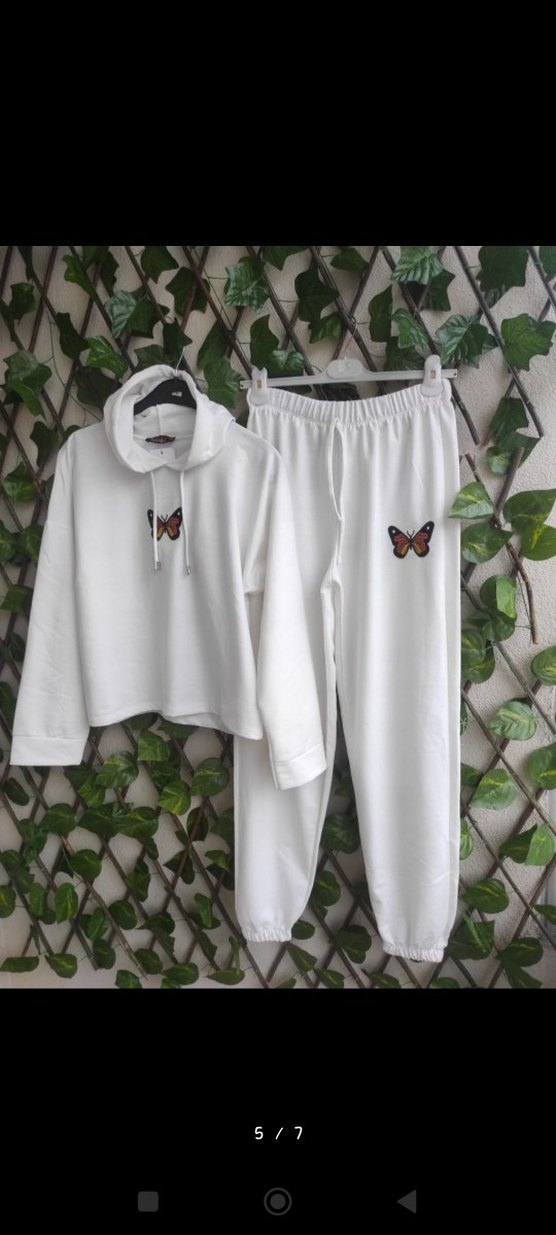 Beyaz Kelebek Baskılı Kapüşonlu Eşofman Takımı - Görsel 5