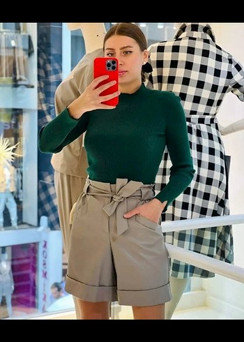 Kadın Bej Kemerli Yüksek Bel deri Şort - Görsel 2