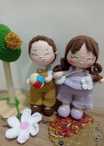 El Örgüsü Kahverengi Bebek - Görsel 2