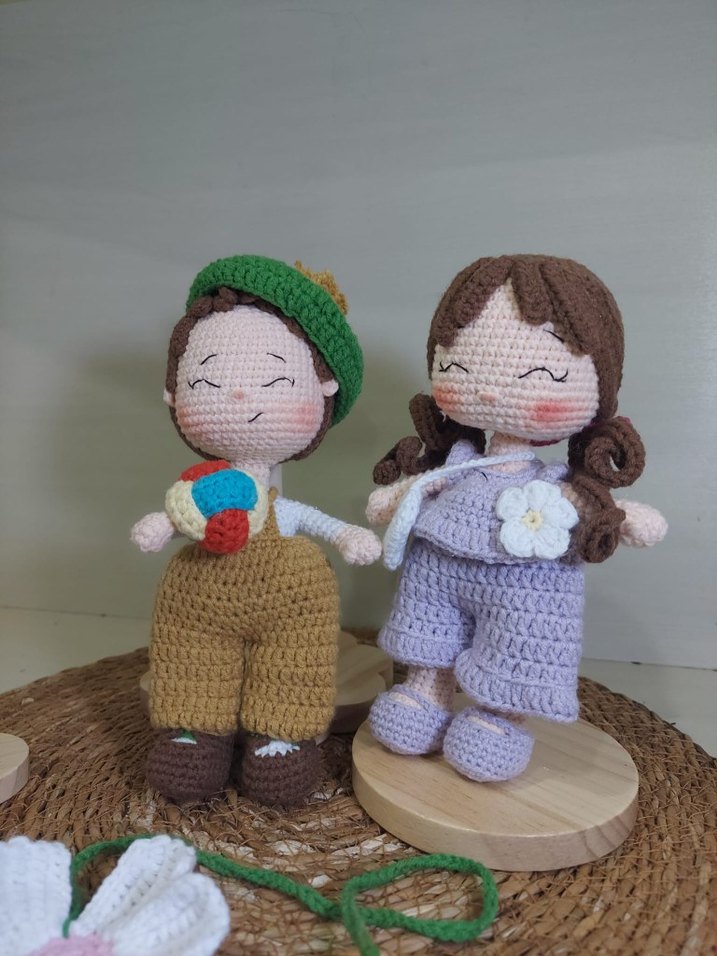 El Örgüsü Kahverengi Bebek - Görsel 4