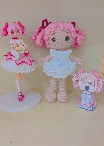 LPS Minişler Pembe örgü bebek madoka,anime, Manga karakteri(15/17 cm)