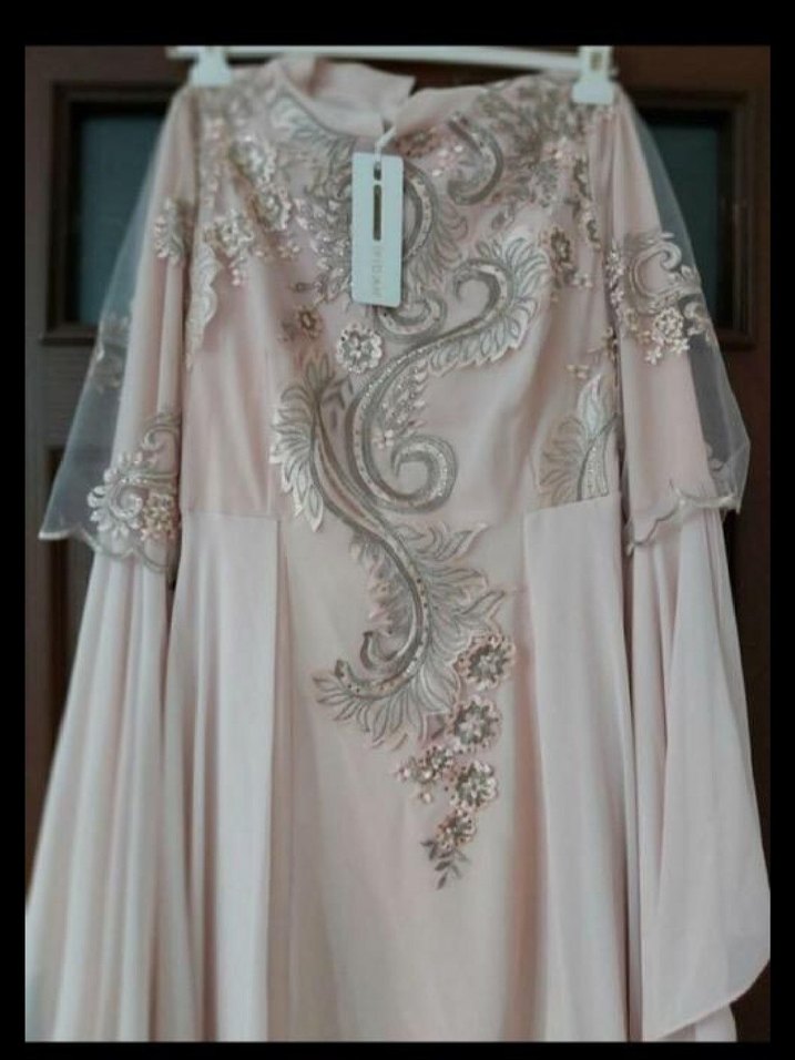 Bej Nakışlı Uzun Kollu Kadın Abiye Elbise - Görsel 2