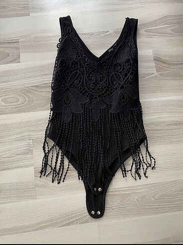 Zıbınlı Dantelli Siyah Body