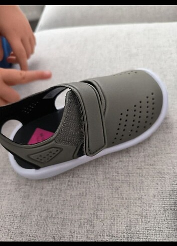  Sıfır Adidas Sandalet