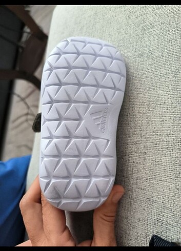25 Beden haki Renk Sıfır Adidas Sandalet