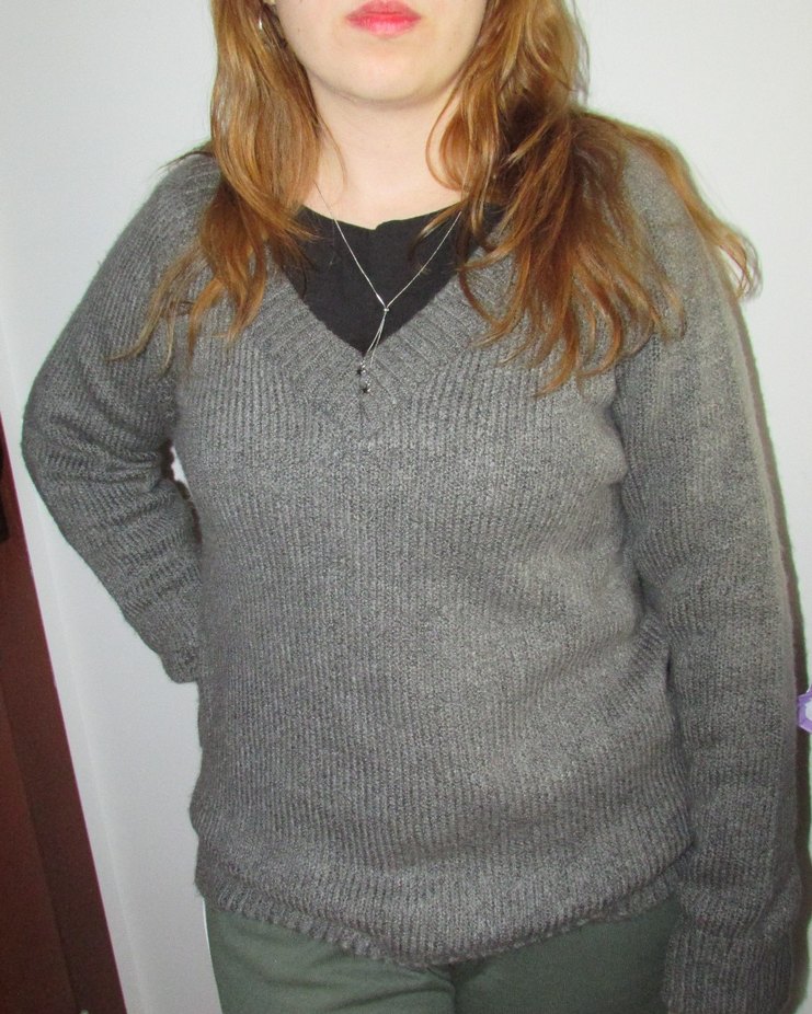 Grunge V Yaka Triko Kazak - Görsel 2