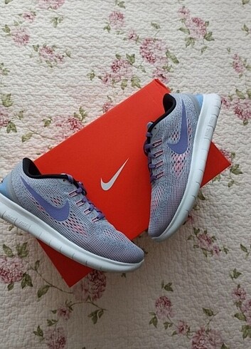 37 Beden gri Renk Nike Free RN koşu ayakkabısı 