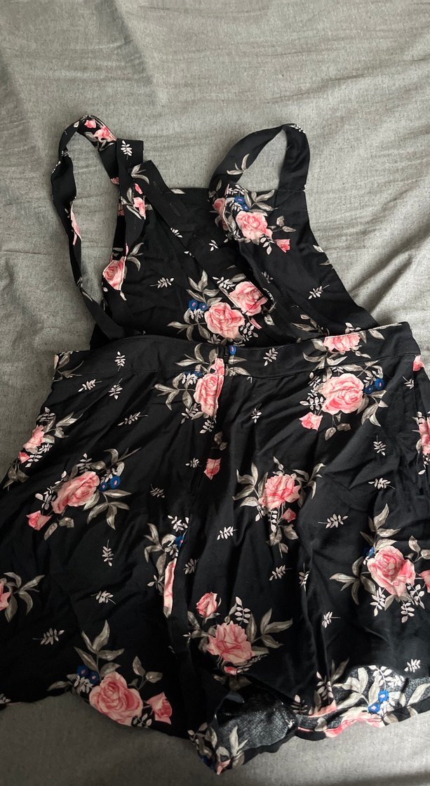 Çiçek Desenli  Askılı Tulum - Görsel 2