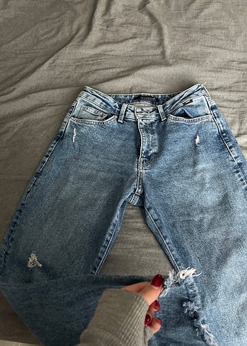 Kadın Mavi Kot Pantolon Kemerli Rahat Kesim - Görsel 2