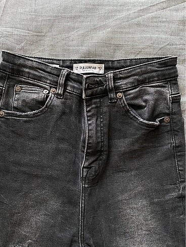 Pull and bear jeans