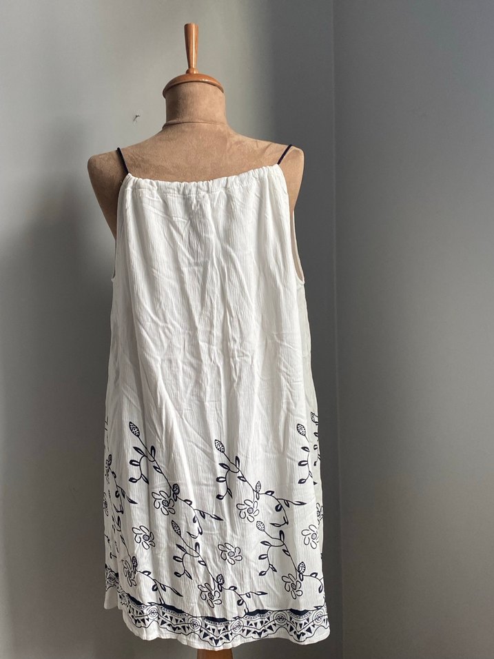 Püsküllü Nakışlı Beyaz Bohem Uzun Elbise - Görsel 5