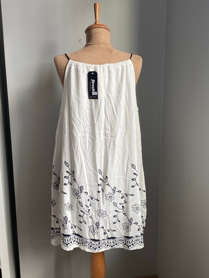 Püsküllü Nakışlı Beyaz Bohem Uzun Elbise - Görsel 4