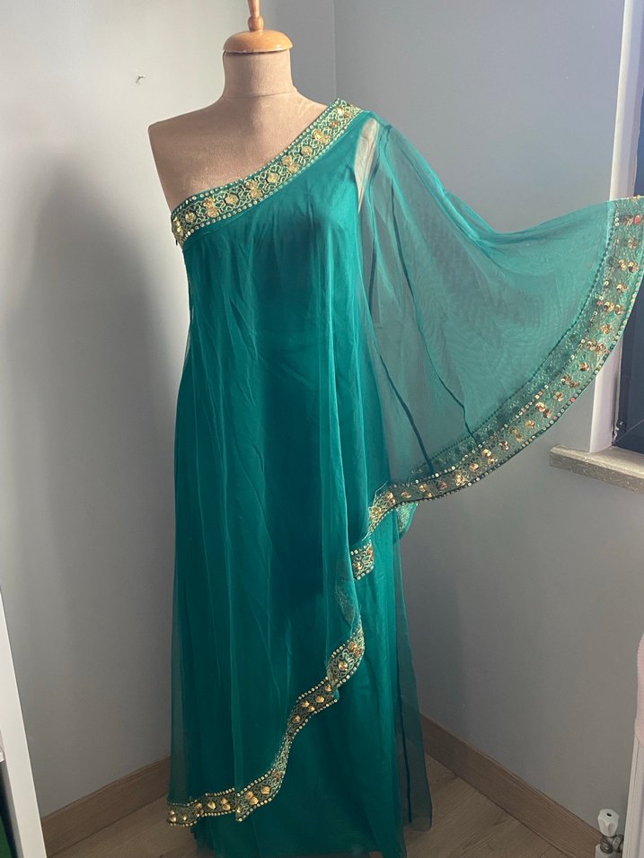 Yeşil İşlemeli Tek Omuzlu Uzun Elbise - Görsel 2