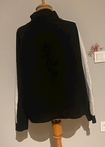 Yüksek Yaka Siyah Örgü Kadın Kazak - Görsel 3