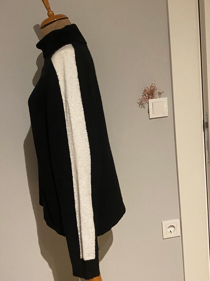 Yüksek Yaka Siyah Örgü Kadın Kazak - Görsel 2