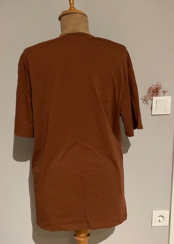 Kahverengi Baskılı Kadın Tişört - Görsel 3