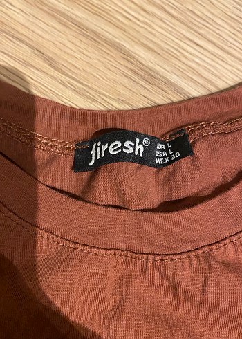 Kahverengi Baskılı Kadın Tişört - Görsel 4