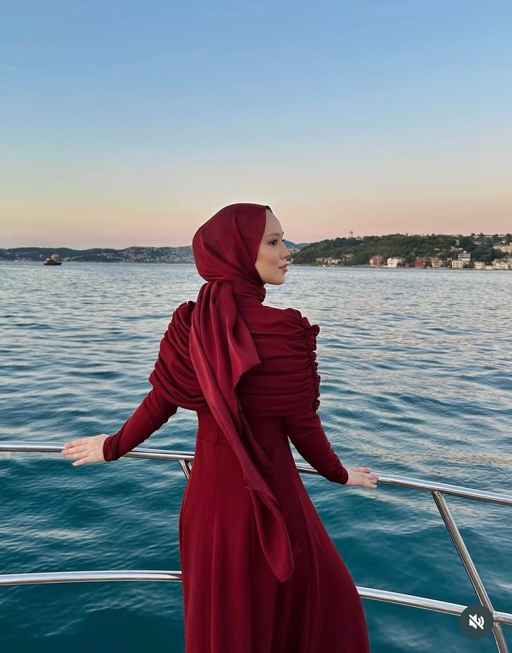 Taşlı elbise - Görsel 5