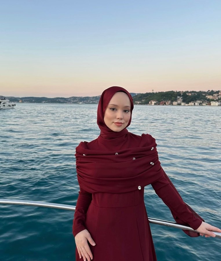 Taşlı elbise - Görsel 4