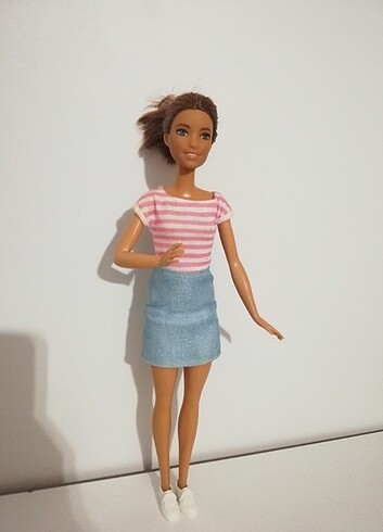 Barbie bebek