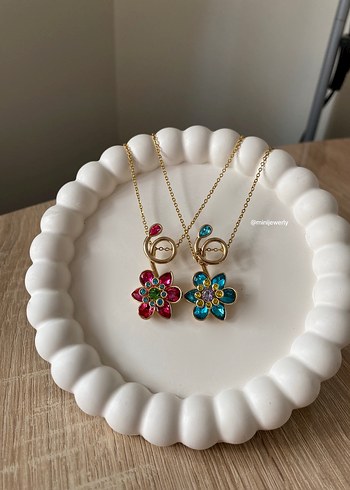 Swarovski Idyllia Kolye
