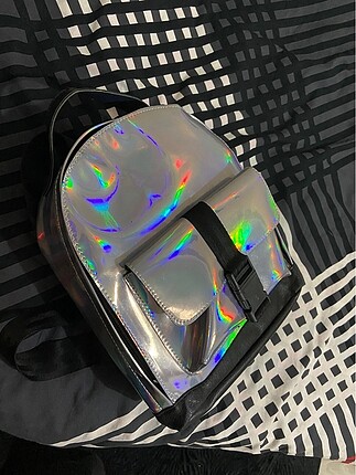 Hologramlı sırt çantası