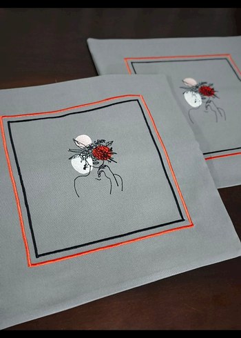 Gri Nakışlı Kırlent Kılıfı - Görsel 3