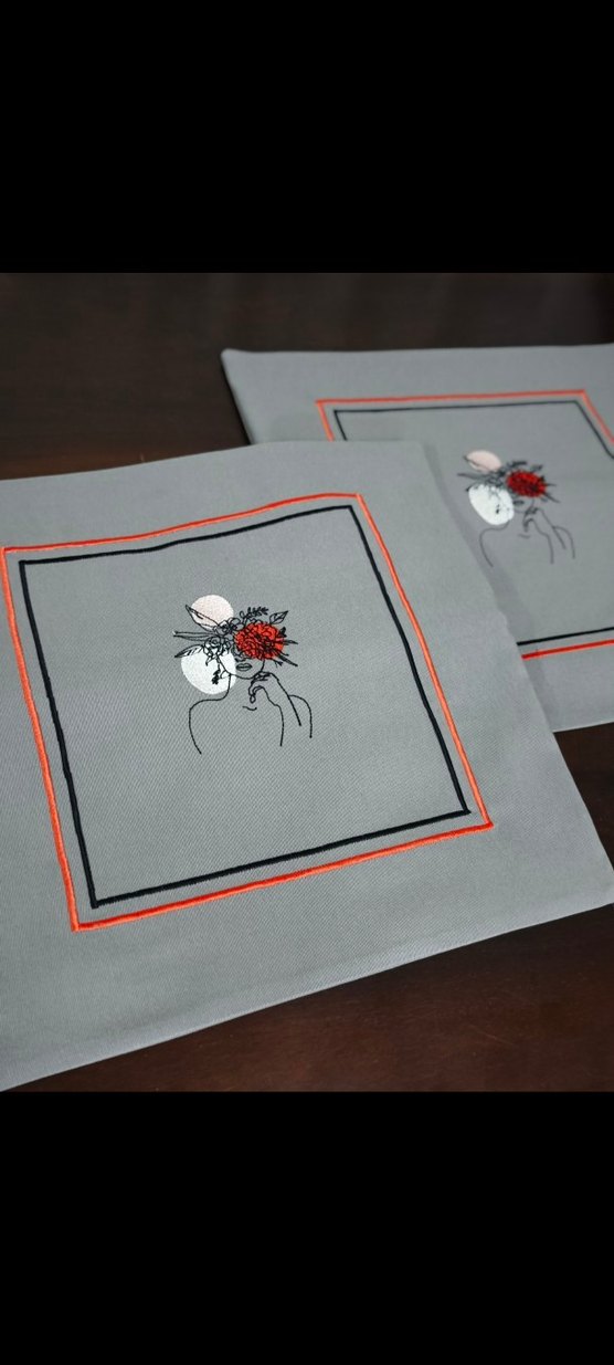 Gri Nakışlı Kırlent Kılıfı - Görsel 3