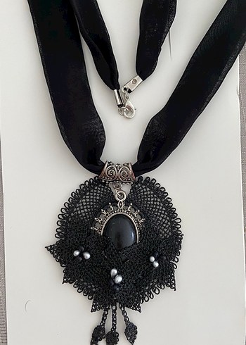 Uzun Siyah Dantel Nakışlı Gotik Kolye - Görsel 4