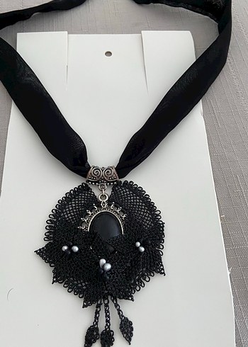 Uzun Siyah Dantel Nakışlı Gotik Kolye - Görsel 2